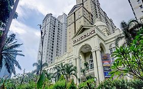 Collection O 6 Grand Palace Kemayoran